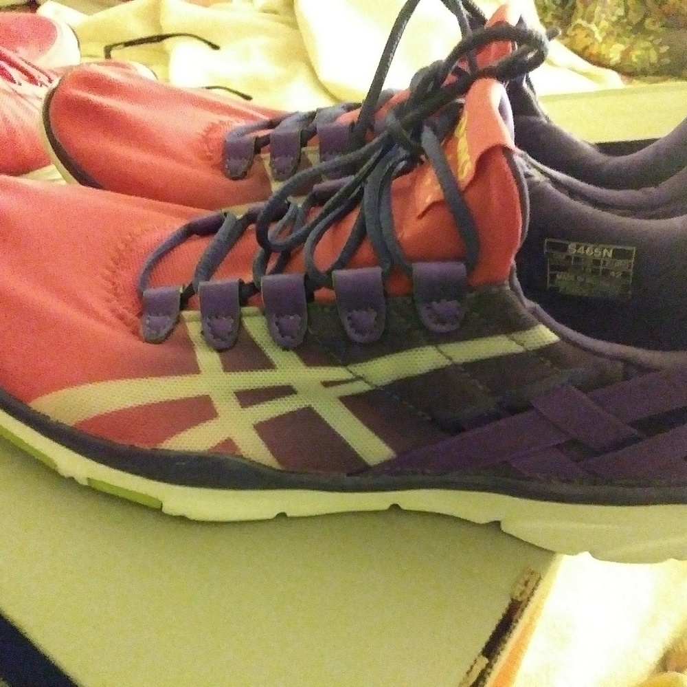 Women's Asics Gym Shoes